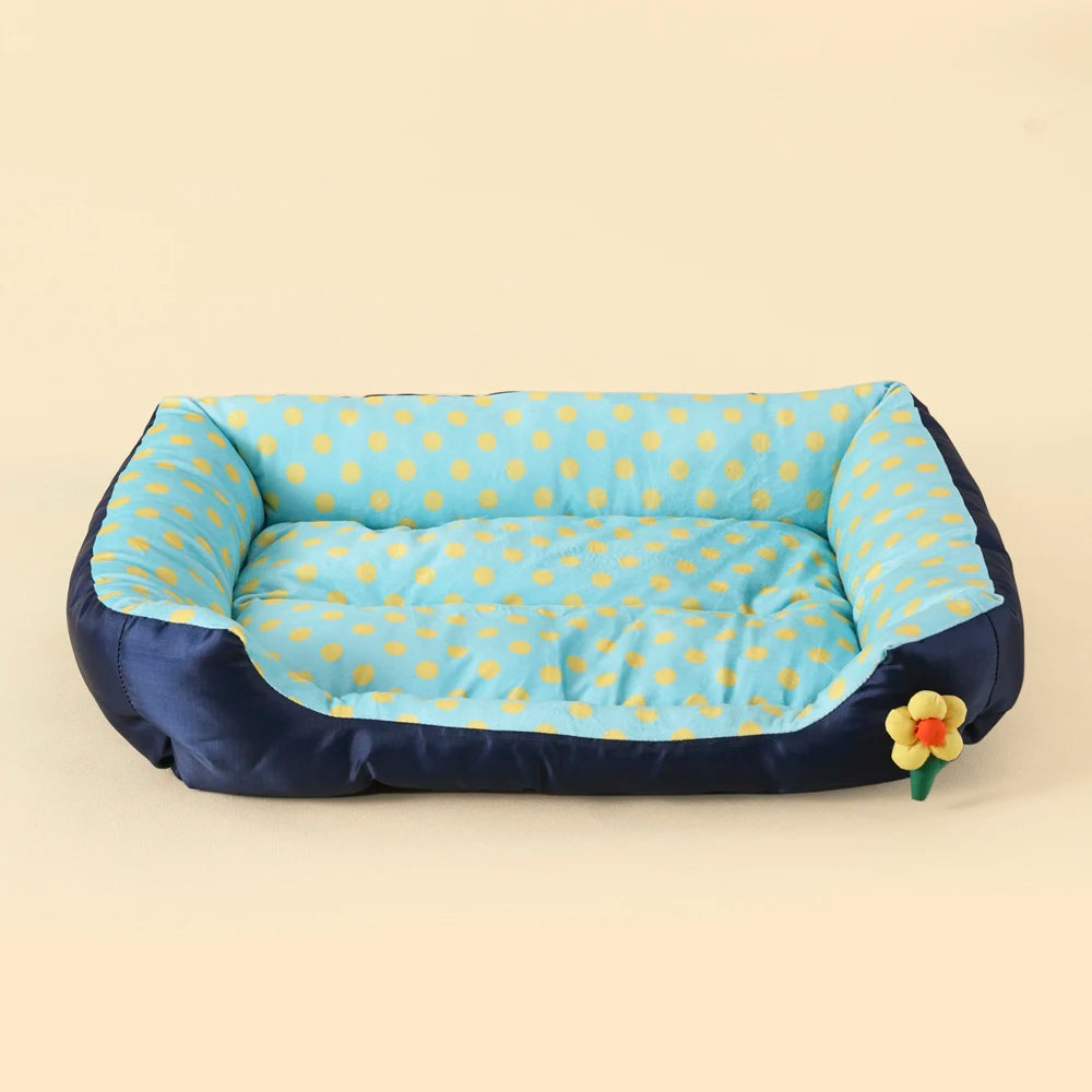 Cozy Square Dog Sofa Bed – Soft Plush Cushion for Cats & Dogs